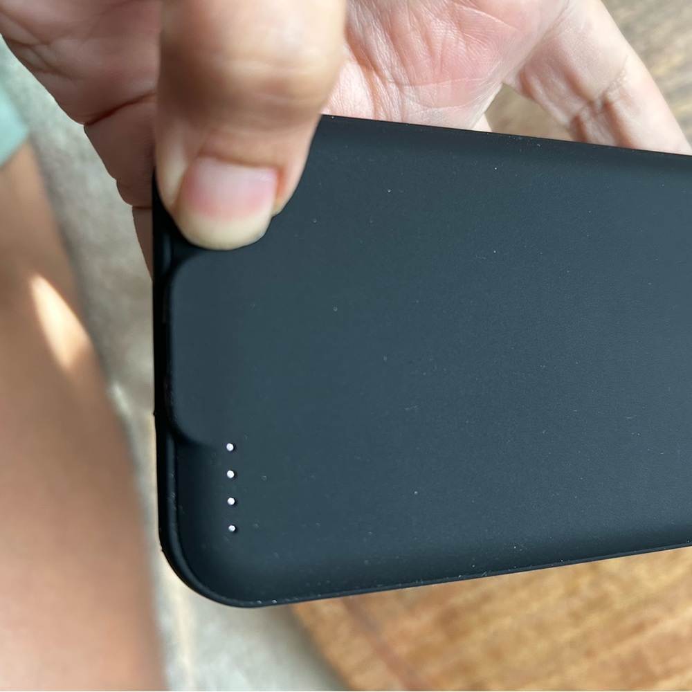 Protective Battery Case for iPhone - Black - Picture 12 of 13